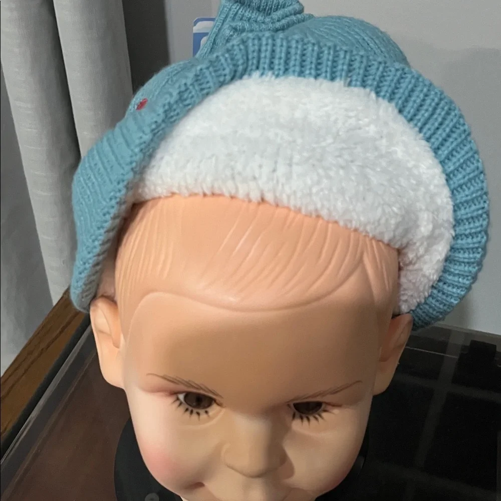 Berkshire Kids Blue Beanie and Mittens Set! Hat is lined!